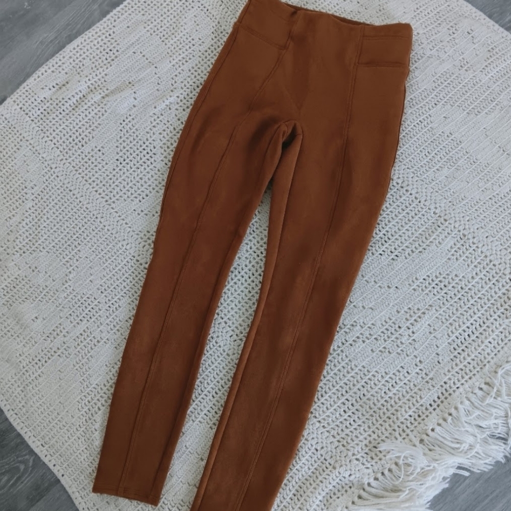 Spanx Cognac Maple Brown Soft & Chic Slimming Shaping Faux Suede Legging Pants